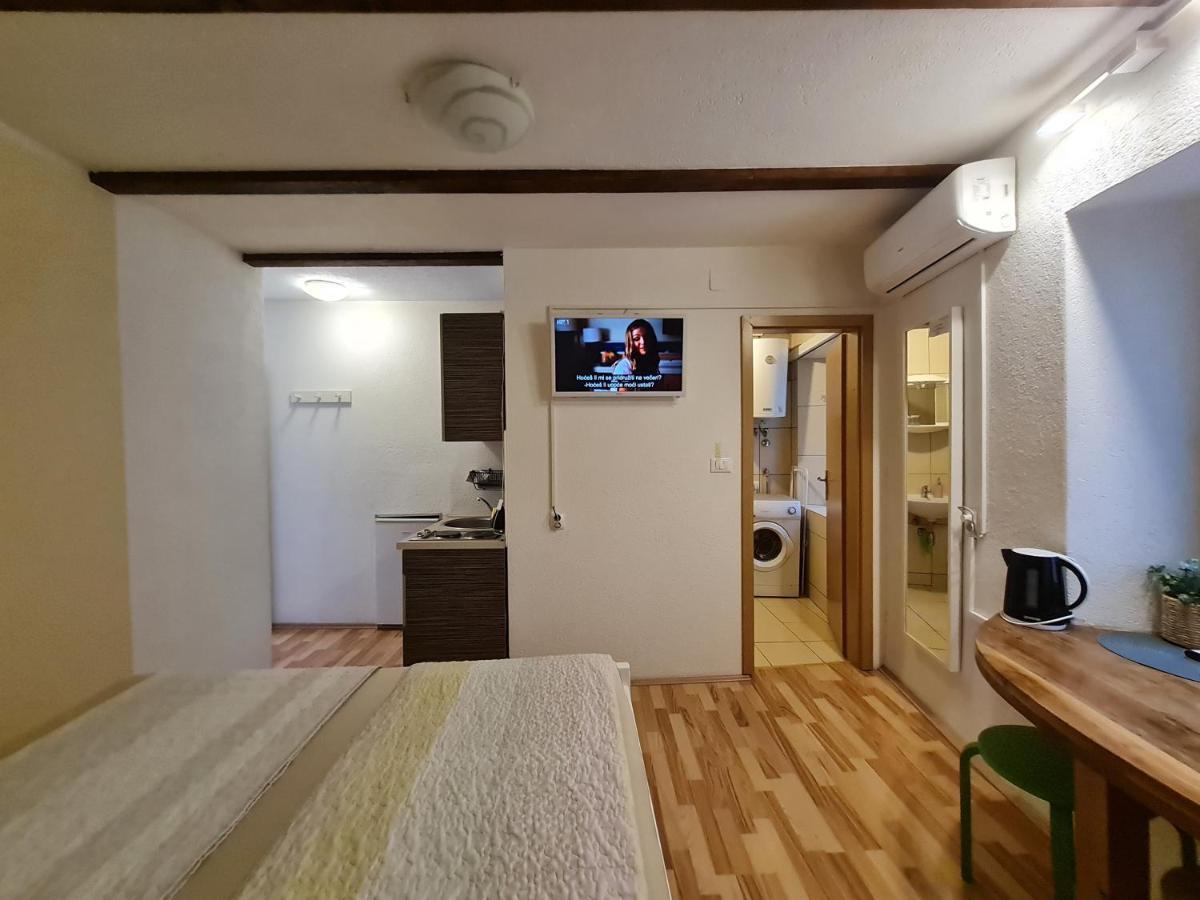 Rooms & Studio Apartments Šibenik Kültér fotó