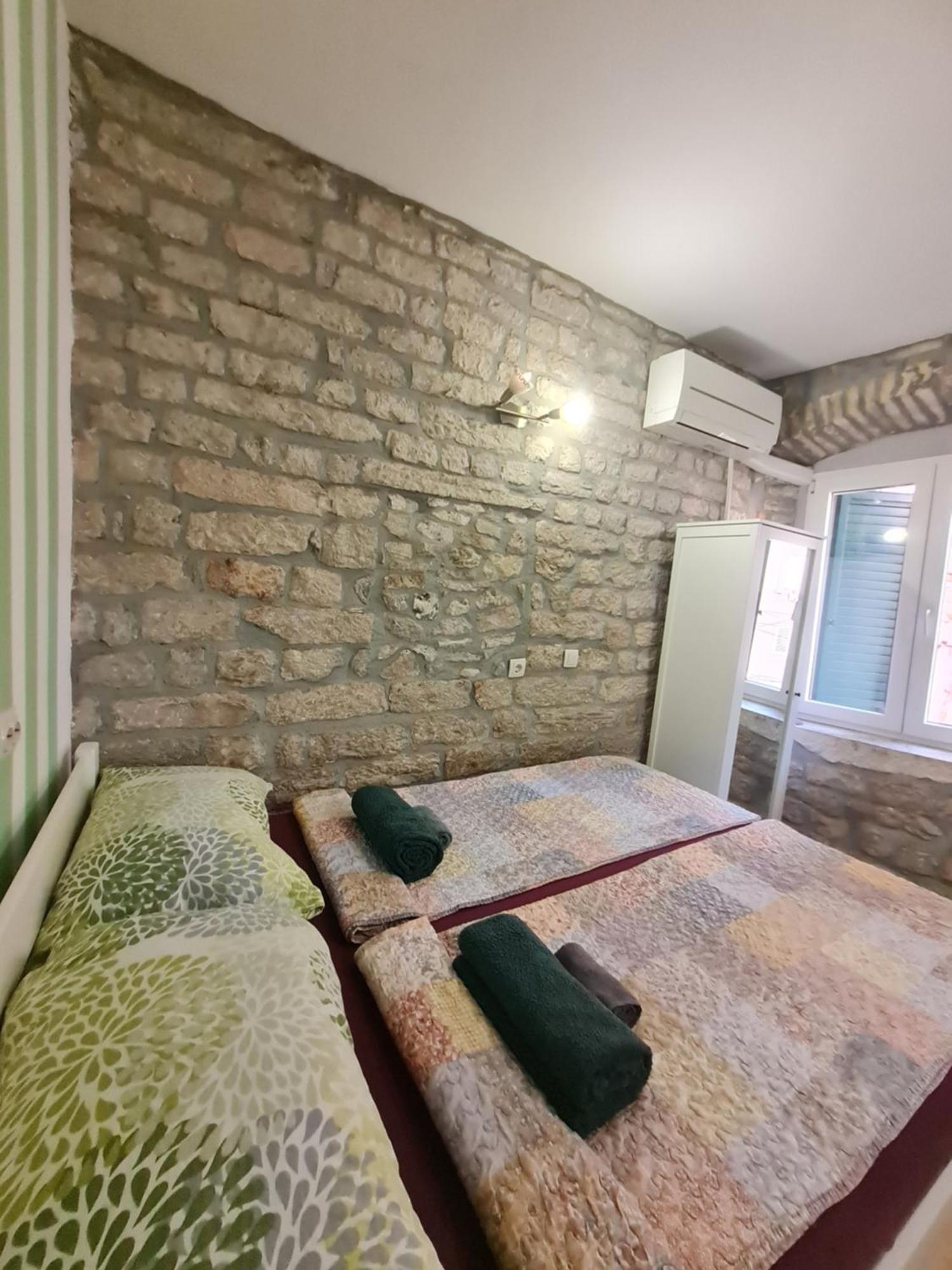 Rooms & Studio Apartments Šibenik Kültér fotó