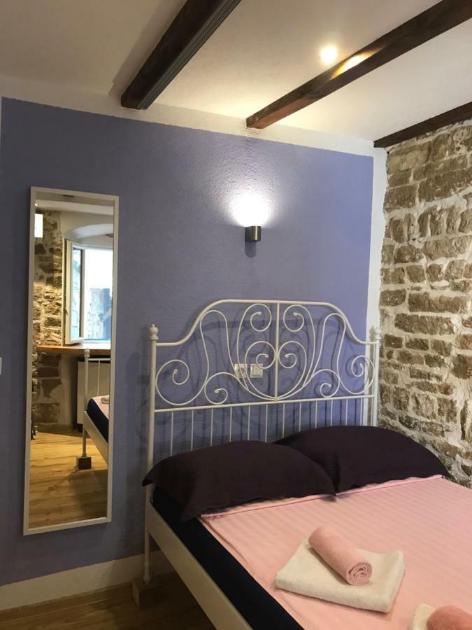 Rooms & Studio Apartments Šibenik Kültér fotó